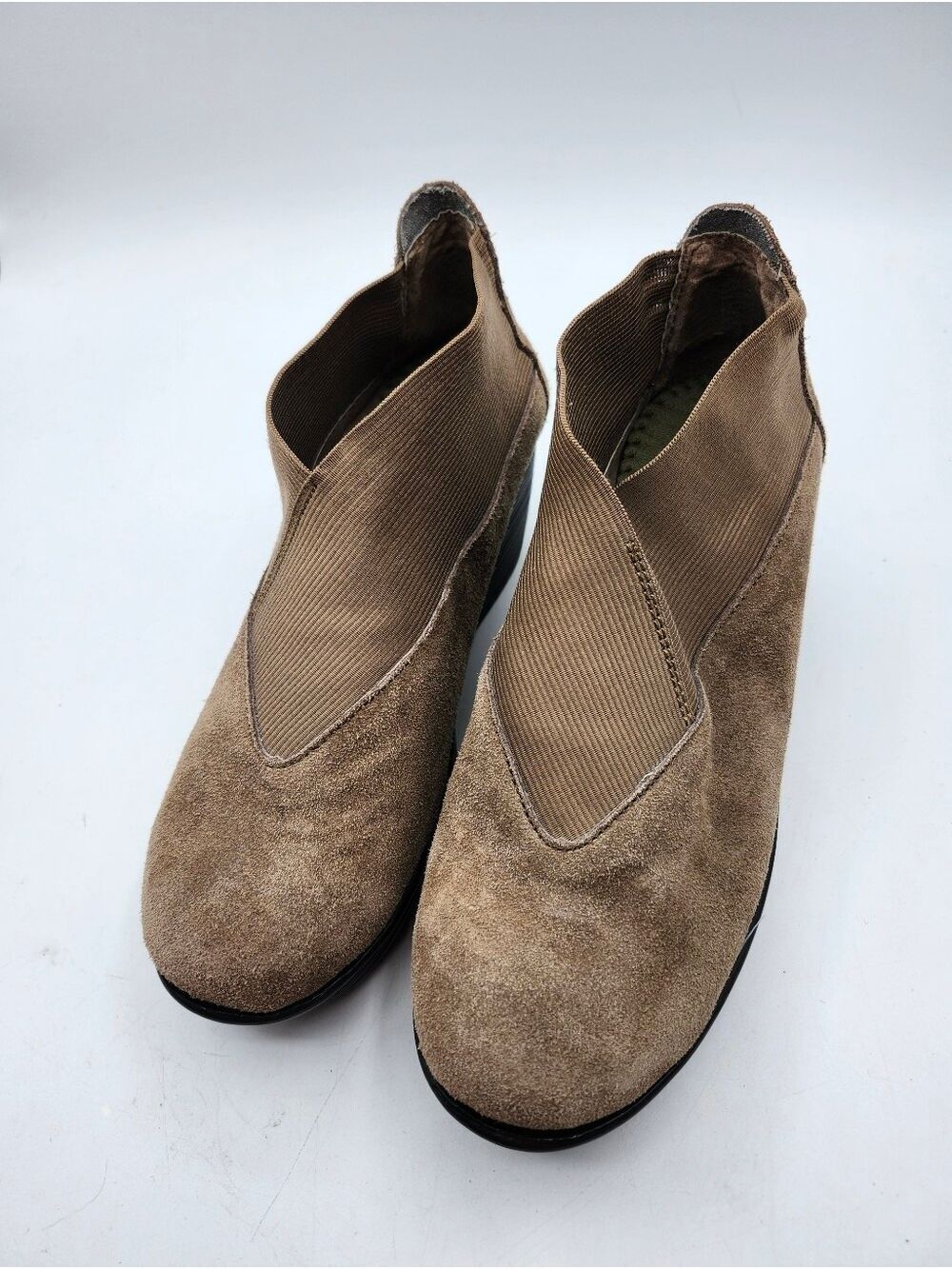 bernie mev. Olive Green Insole Taupe Upper Casual Slip-On